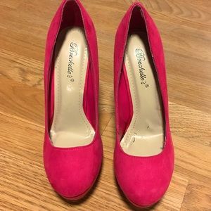 Brechelles hot pink size 7.5 shoe